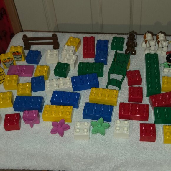 Lego Duplo Pony Set - Picture 3 of 3